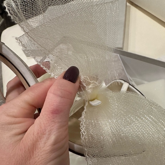 Jimmy Choo White Heeled Sandals with Bow - Picture 8 of 12